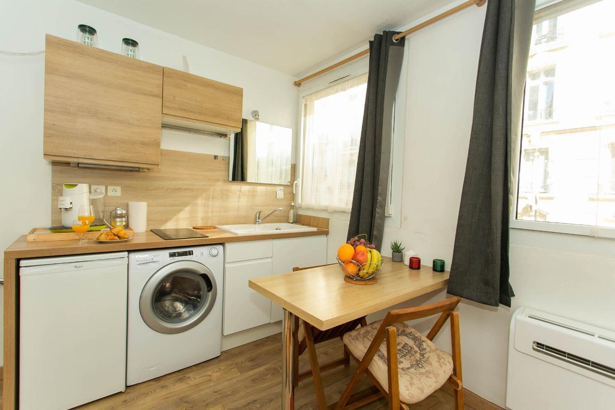 Appartement Champs Elysees & Arc De Triomphe - Cityapartmentstay